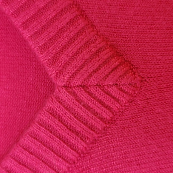 Alulr Sweater  Small. Pink - Picture 7 of 8